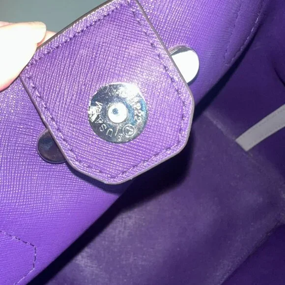 Michael Kors Greenwich Saffiano Leather Bucket Bag Grey/Purple, Arm & Crossbody - Picture 7 of 15